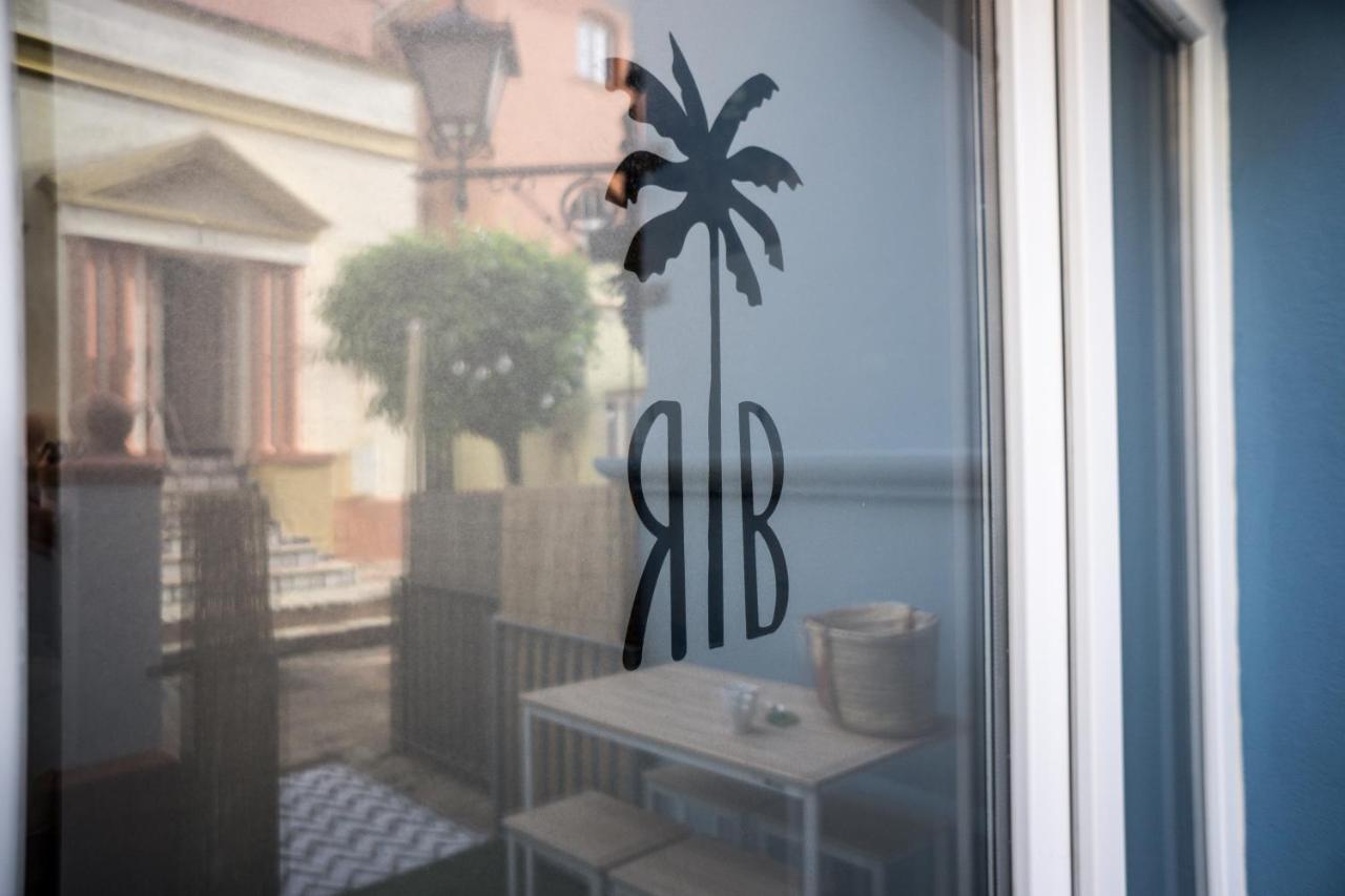 R&B Puerto Sherry Abohem إل بويرتو دي سانتا ماريا المظهر الخارجي الصورة